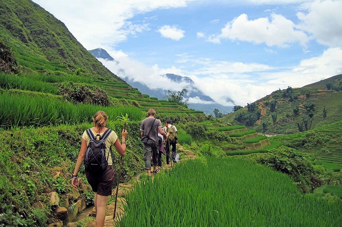 Sapa Trekking Tour By Bus